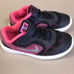 Infant girls Nike sneakers